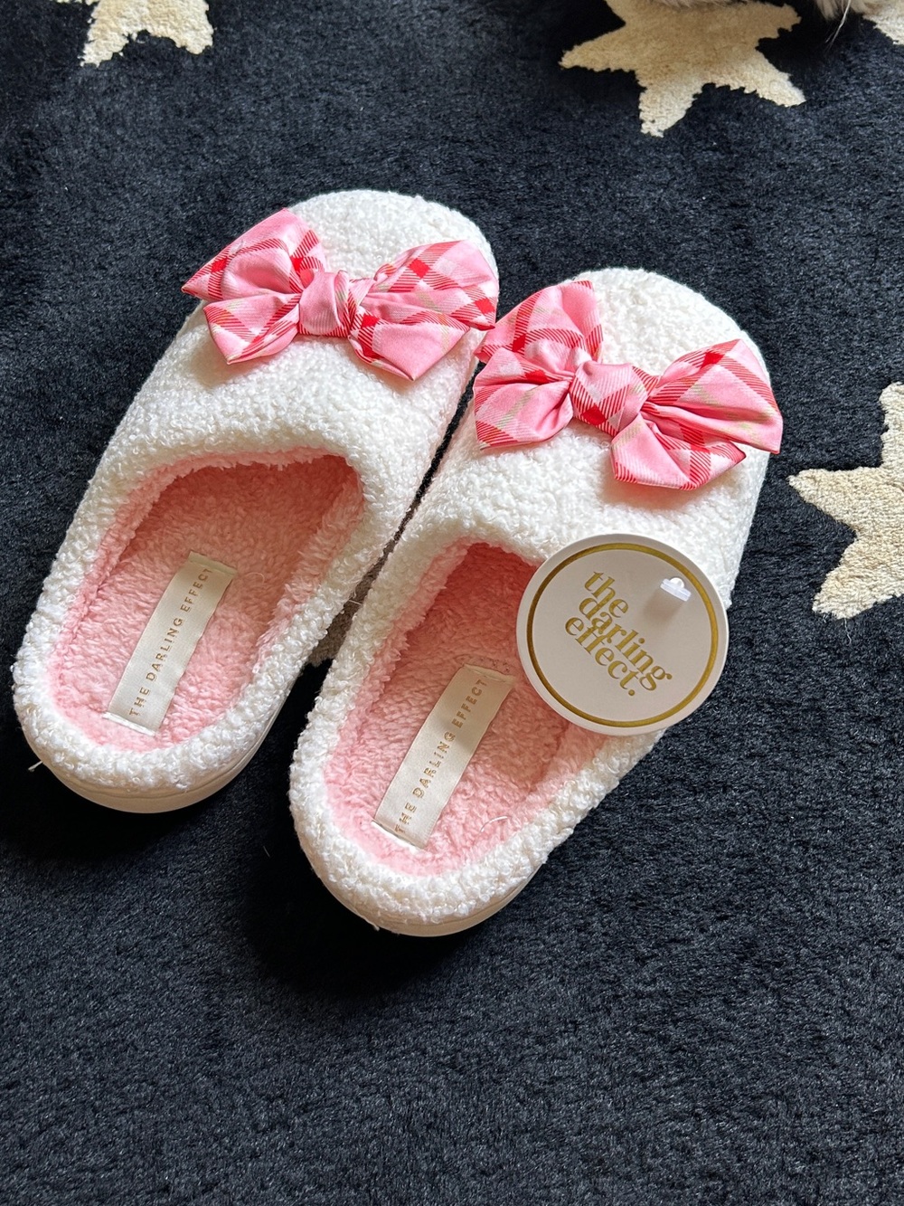 NWT Cozy Betty Bow Festive Plaid White and Pink Sherpa Slippers Sz S/M